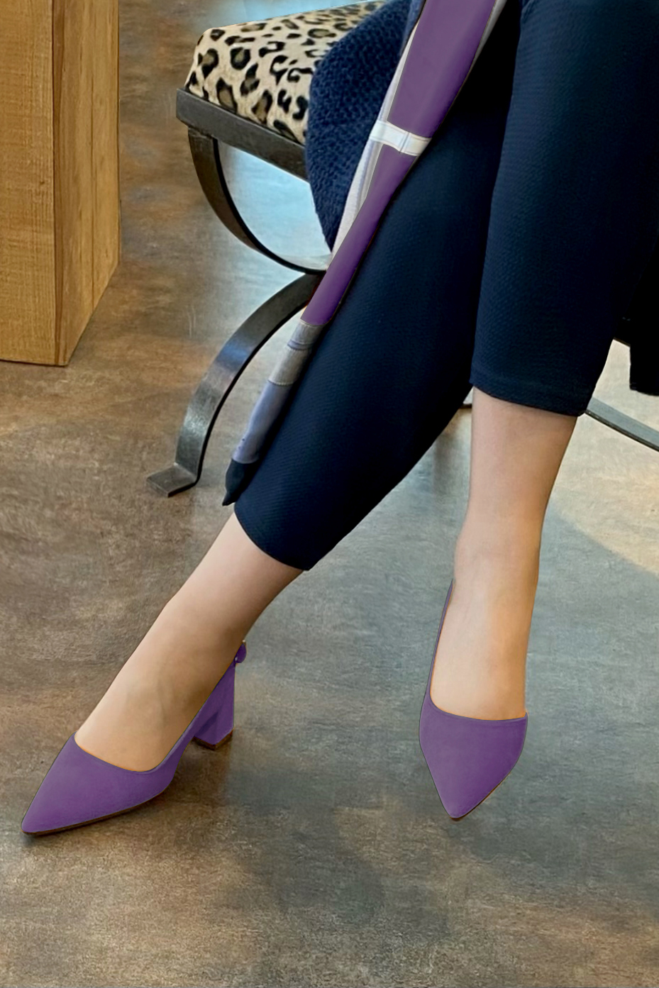 Amethyst purple women's slingback shoes. Pointed toe. Medium flare heels. Worn view - Florence KOOIJMAN